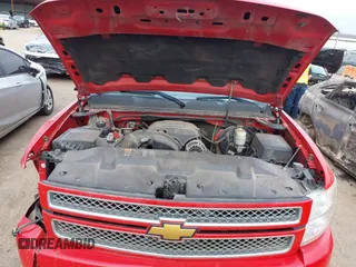 2012 Chevrolet Silverado 1500 LT with VIN 1GCRKSE75CZ250255, listed as a IAAI auction lot 41888459 with 298,362 mi miles. Bid and sale history available at carsss.com. Image 10.