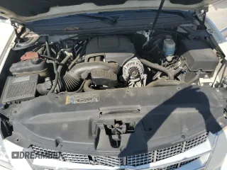 2010 Cadillac Escalade z VIN 1GYUCKEF1AR285882, wystawiony jako Copart lot #84595804 z przebiegiem 225 775 mil mil oraz Nie do naprawy • Non repairable. Historia ofert i sprzedaży dostępna na DreamBid. Obrazek 12.