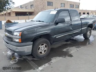 2003 Chevrolet Silverado 1500 LS with VIN 1GCEK19TX3E107860, listed as a IAAI auction lot 41461401 with 379,055 mi miles. Bid and sale history available at carsss.com. Image 18.