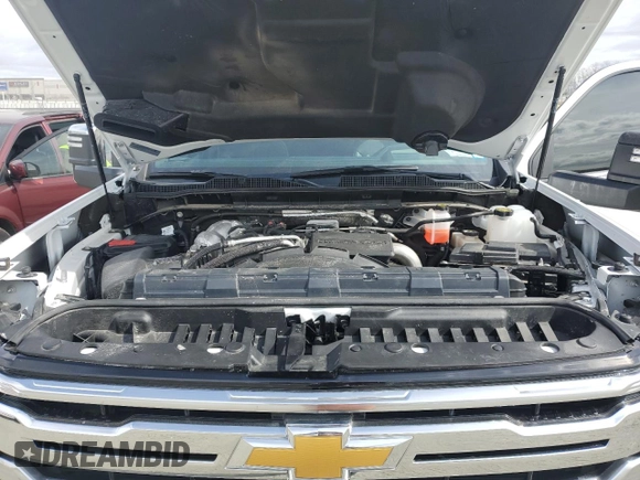 2024 Chevrolet Silverado 3500HD High Country with VIN 1GC4YVEY0RF124804, listed as a Copart auction lot 47888825 with 33,100 mi miles and Salvage Title. Bid and sale history available at carsss.com. Image 11.