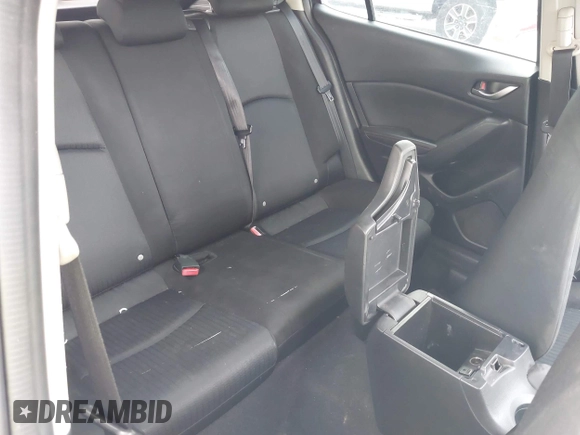 2014 Mazda 3 i Sport with VIN JM1BM1K70E1194298, listed as a IAAI auction lot 42048040 with 232,972 mi miles and . Bid and sale history available at carsss.com. Image 8.