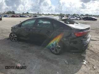 2021 Kia Forte LXS z VIN 3KPF24AD0ME308702, wystawiony jako Copart lot #57252185 z przebiegiem 103 836 mil mil oraz Nie do naprawy • Non repairable. Historia ofert i sprzedaży dostępna na DreamBid. Obrazek 2.