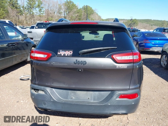 2016 Jeep Cherokee Latitude with VIN 1C4PJLCB8GW209598, listed as a IAAI auction lot 41506547 with 122,598 mi miles. Bid and sale history available at carsss.com. Image 16.