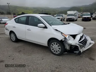 2015 Nissan Versa SV z VIN 3N1CN7AP0FL834609, wystawiony jako Copart lot #55359315 z przebiegiem 112 408 mil mil oraz Szkoda całkowita • Salvage title. Historia ofert i sprzedaży dostępna na DreamBid. Obrazek 4.
