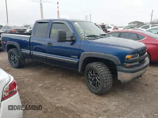 2000 Chevrolet Silverado 1500 LT with VIN 1GCEK19T1YE143587, listed as a IAAI auction lot 41843226 with 214,825 mi miles and . Bid and sale history available at DreamBid. Image 1.