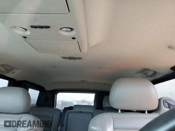2005 Hummer H2 SUV with VIN 5GRGN23UX5H119854, listed as a Copart auction lot 75086174 with 0 mi miles and Non Repairable. Bid and sale history available at carsss.com. Image 10.