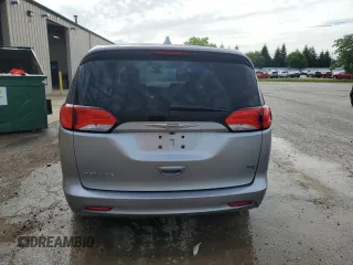 2017 Chrysler Pacifica Touring with VIN 2C4RC1DG7HR519429, listed as a Copart auction lot 60887595 with 109,311 mi miles and Salvage title. Bid and sale history available at DreamBid. Image 6.