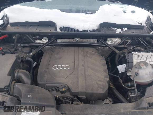 2021 Audi Q5 Premium with VIN WA1AAAFY1M2101881, listed as a IAAI auction lot 41399547 with 33,277 mi miles. Bid and sale history available at carsss.com. Image 10.