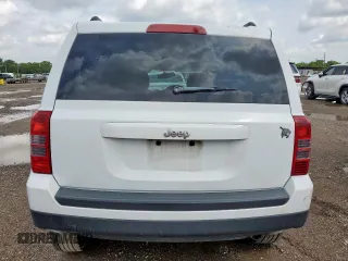 2014 Jeep Patriot Sport z VIN 1C4NJPBB2ED632251, wystawiony jako Copart lot #60115685 z przebiegiem 192 268 mil mil oraz Szkoda całkowita • Salvage title. Historia ofert i sprzedaży dostępna na DreamBid. Obrazek 6.