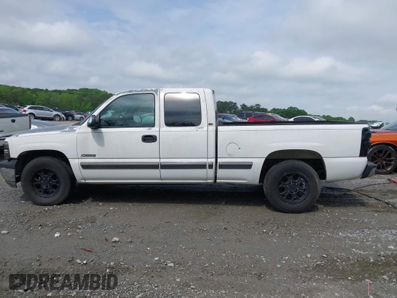 2001 Chevrolet Silverado 1500 LS with VIN 2GCEC19T811149987, listed as a IAAI auction lot 42116650 with 228,288 mi miles and . Bid and sale history available at DreamBid. Image 15.