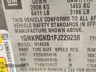 2015 Chevrolet Traverse LT z VIN 1GNKRGKD1FJ229238, wystawiony jako IAAI lot #42543288 z przebiegiem 285 667 mil mil oraz . Historia ofert i sprzedaży dostępna na DreamBid. Obrazek 9.