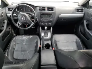 2013 Volkswagen Jetta Sedan SE with VIN 3VWDP7AJ4DM205057, listed as a Copart auction lot 53353595 with 198,500 mi miles and Salvage Title. Bid and sale history available at carsss.com. Image 8.