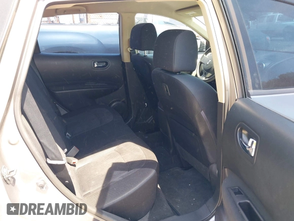 2015 Nissan Rogue S z VIN JN8AS5MV5FW758721, wystawiony jako IAAI lot #42237081 z przebiegiem 178 084 mil mil oraz . Historia ofert i sprzedaży dostępna na DreamBid. Obrazek 8.