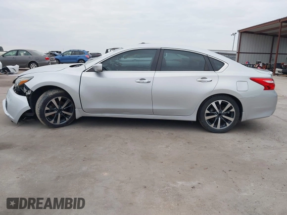 2016 Nissan Altima SL z VIN 1N4BL3APXGC281512, wystawiony jako IAAI lot #41245604 z przebiegiem 123 193 mil mil oraz . Historia ofert i sprzedaży dostępna na DreamBid. Obrazek 14.