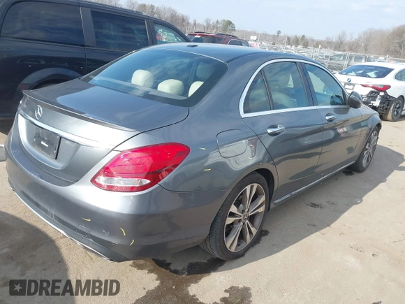 2018 Mercedes-Benz C 300 z VIN 55SWF4JB5JU241893, wystawiony jako IAAI lot #41458779 z przebiegiem 84 238 mil mil oraz . Historia ofert i sprzedaży dostępna na DreamBid. Obrazek 4.
