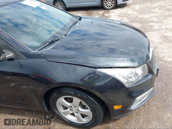 2015 Chevrolet Cruze LT with VIN 1G1PC5SB5F7286048, listed as a IAAI auction lot 41113939 with 129,501 mi miles and . Bid and sale history available at DreamBid. Image 6.