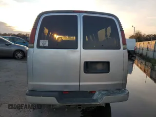 2001 Chevrolet Express with VIN 1GAHG39RX11106199, listed as a Copart auction lot 81802994 with 171,548 mi miles and Salvage Title. Bid and sale history available at carsss.com. Image 6.