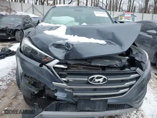 2018 Hyundai Tucson Value with VIN KM8J3CA24JU726897, listed as a IAAI auction lot 41396000 with 55,320 mi miles. Bid and sale history available at carsss.com. Image 13.