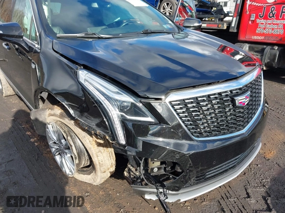 2020 Cadillac XT5 Premium Luxury AWD with VIN 1GYKNDRS2LZ183191, listed as a IAAI auction lot 41217033 with 87,307 mi miles. Bid and sale history available at carsss.com. Image 6.