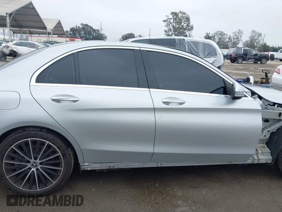 2021 Mercedes-Benz C 300 with VIN W1KWF8DB7MR647862, listed as a IAAI auction lot 42183785 with 29,462 mi miles and . Bid and sale history available at DreamBid. Image 14.