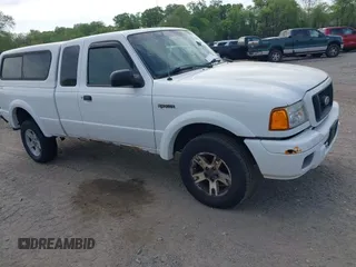 2004 Ford Ranger XL Fleet with VIN 1FTZR45E64PA52528, listed as a IAAI auction lot 42183045 with 103,324 mi miles. Bid and sale history available at carsss.com. Image 1.
