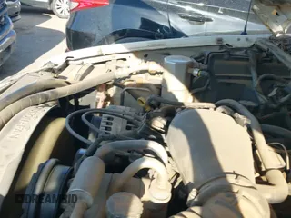 2002 Chevrolet Blazer LS с VIN 1GNCS18W72K174863, выставлен на аукционе IAAI как лот 43014539 с пробегом 208 577 миль миль и . История ставок и продаж доступна на DreamBid. Изображение 13.