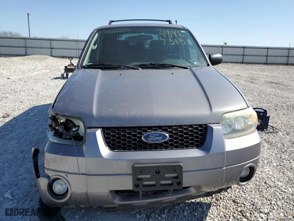 2007 Ford Escape XLT with VIN 1FMYU93117KA75929, listed as a Copart auction lot 48467515 with 156,386 mi miles and Salvage Title. Bid and sale history available at carsss.com. Image 5.
