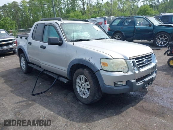 2008 Ford Explorer Sport Trac XLT with VIN 1FMEU51E28UA09011, listed as a IAAI auction lot 42104236 with 208,490 mi miles and . Bid and sale history available at DreamBid. Image 1.