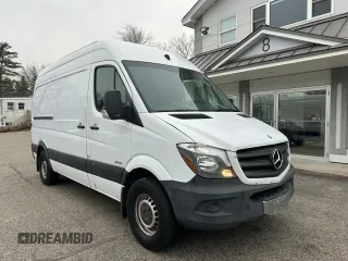 2014 Mercedes-Benz Sprinter with VIN WD3BE7DC7E5894980, listed as a Copart auction lot 85545514 with 402,335 mi miles and Clean Title. Bid and sale history available at DreamBid. Image 1.