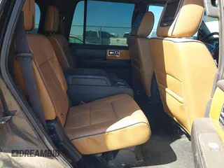 2012 Lincoln Navigator z VIN 5LMJJ2J56CEL07597, wystawiony jako IAAI lot #41732470 z przebiegiem 189 141 mil mil oraz . Historia ofert i sprzedaży dostępna na DreamBid. Obrazek 8.