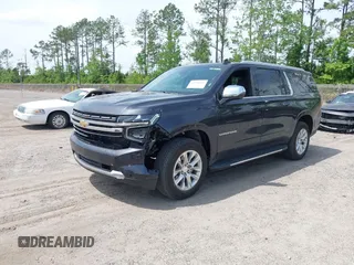 2023 Chevrolet Suburban Premier z VIN 1GNSCFKD8PR479381, wystawiony jako IAAI lot #42096493 z przebiegiem 41 538 mil mil oraz . Historia ofert i sprzedaży dostępna na DreamBid. Obrazek 2.