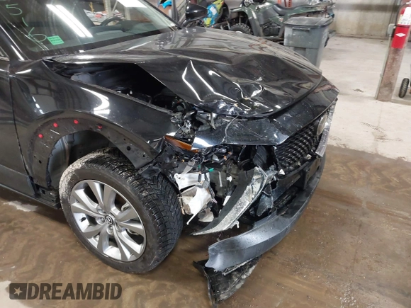 2022 Mazda CX-30 2.5 S Select Package with VIN 3MVDMBBL8NM430516, listed as a IAAI auction lot 41676856 with 36,450 mi miles. Bid and sale history available at carsss.com. Image 6.