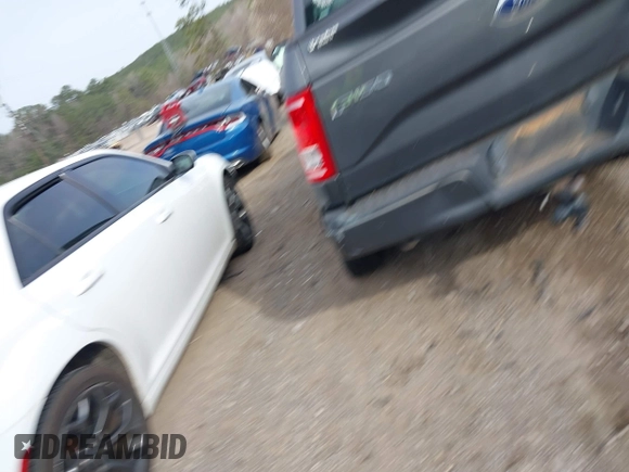 2016 Ford F-150 XL with VIN 1FTMF1CF8GFB92040, listed as a IAAI auction lot 41743340 with 68,161 mi miles. Bid and sale history available at carsss.com. Image 15.