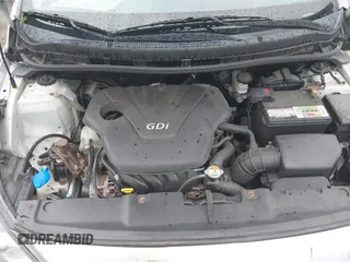 2012 Hyundai Accent SE z VIN KMHCU5AE0CU054285, wystawiony jako IAAI lot #42170678 z przebiegiem 92 172 mil mil oraz . Historia ofert i sprzedaży dostępna na DreamBid. Obrazek 10.