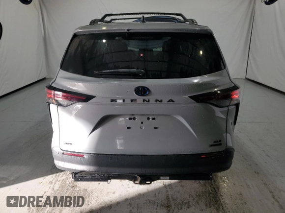 2024 Toyota Sienna LE with VIN 5TDCSKFC1RS139259, listed as a Copart auction lot 77890494 with 892 mi miles and Clean Title. Bid and sale history available at carsss.com. Image 6.