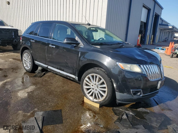 2011 Lincoln MKX with VIN 2LMDJ6JKXBBJ25770, listed as a Copart auction lot 78032624 with 193,511 mi miles and Salvage Title. Bid and sale history available at carsss.com. Image 4.