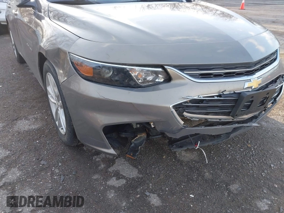 2018 Chevrolet Malibu LT with VIN 1G1ZD5ST8JF126050, listed as a IAAI auction lot 41947596 with 115,964 mi miles and . Bid and sale history available at DreamBid. Image 6.