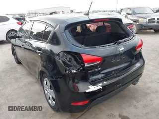 2016 Kia Forte LX z VIN KNAFK5A8XG5572550, wystawiony jako IAAI lot #42314657 z przebiegiem 113 265 mil mil oraz . Historia ofert i sprzedaży dostępna na DreamBid. Obrazek 3.