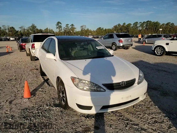 2006 Toyota Camry STD with VIN 4T1BE32K16U712752, listed as a Copart auction lot 82699184 with 53,849 mi miles and Salvage title. Bid and sale history available at DreamBid. Image 10.