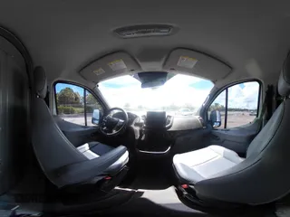 2016 Ford Transit Cargo с VIN 1FTYR1YM2GKB07832, выставлен на аукционе IAAI как лот 42614414 с пробегом Не указан миль и . История ставок и продаж доступна на DreamBid. Изображение 18.