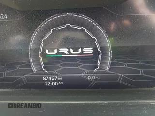 2020 Lamborghini Urus z VIN ZPBUA1ZL6LLA07712, wystawiony jako IAAI lot #42273708 z przebiegiem 87 467 mil mil oraz . Historia ofert i sprzedaży dostępna na DreamBid. Obrazek 7.