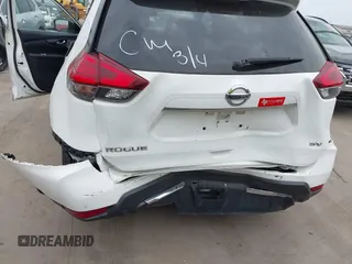 2017 Nissan Rogue SL z VIN JN8AT2MT8HW144260, wystawiony jako IAAI lot #41961989 z przebiegiem 114 627 mil mil oraz . Historia ofert i sprzedaży dostępna na DreamBid. Obrazek 19.