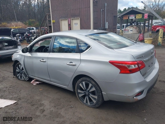 2019 Nissan Sentra SR with VIN 3N1AB7AP5KY382282, listed as a IAAI auction lot 40755665 with 72,028 mi miles. Bid and sale history available at carsss.com. Image 3.