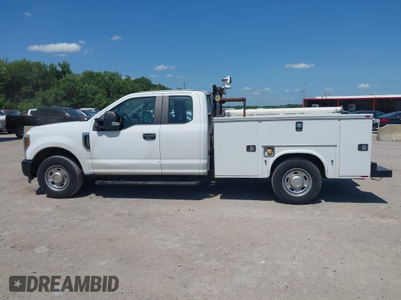 2019 Ford F-250 XL with VIN 1FD7X2A68KEE68410, listed as a IAAI auction lot 42483463 with 100,636 mi miles and . Bid and sale history available at DreamBid. Image 14.
