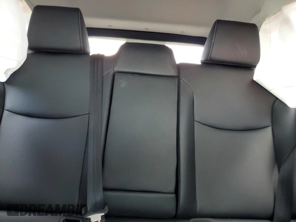 2022 Toyota Corolla Cross XLE with VIN 7MUDAAAG8NV014321, listed as a Copart auction lot 62181355 with 24,550 mi miles and Non repairable. Bid and sale history available at DreamBid. Image 10.