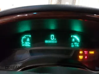 2001 Cadillac DeVille z VIN 1G6KD54Y31U294274, wystawiony jako Copart lot #46474844 z przebiegiem 147 396 mil mil oraz Nie do naprawy • Non repairable. Historia ofert i sprzedaży dostępna na DreamBid. Obrazek 9.