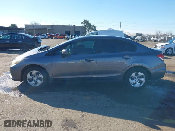 2014 Honda Civic LX z VIN 19XFB2F55EE271332, wystawiony jako IAAI lot #41644847 z przebiegiem 161 567 mil mil oraz . Historia ofert i sprzedaży dostępna na DreamBid. Obrazek 14.