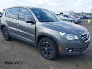 2010 Volkswagen Tiguan S with VIN WVGBV7AX8AW526711, listed as a IAAI auction lot 42735039 with 149,436 mi miles and . Bid and sale history available at DreamBid. Image 6.