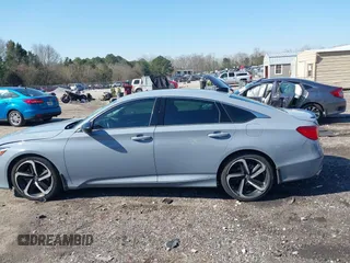 2022 Honda Accord Sport SE with VIN 1HGCV1F43NA007655, listed as a IAAI auction lot 41780298 with 47,428 mi miles and . Bid and sale history available at carsss.com. Image 14.