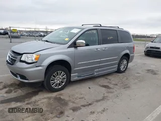 2013 Chrysler Town & Country Touring-L with VIN 2C4RC1CG0DR684329, listed as a IAAI auction lot 41919921 with 101,868 mi miles. Bid and sale history available at carsss.com. Image 2.